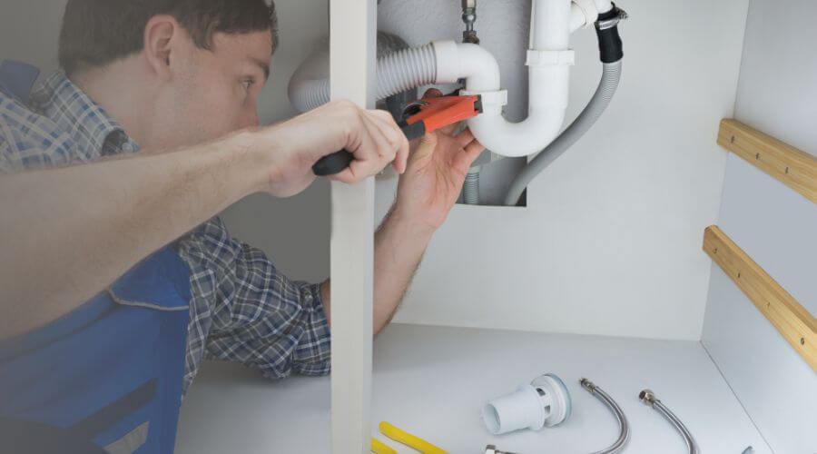 Expert burst pipe repair services in Wanatah, IN